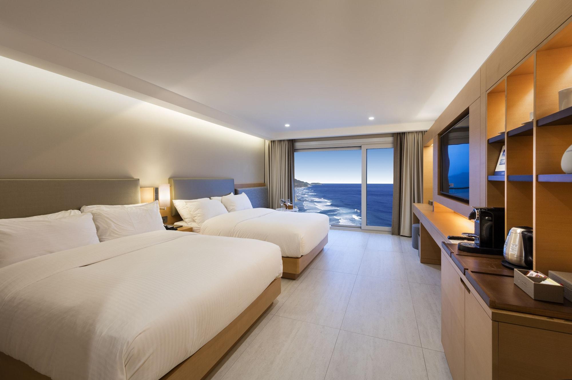 Sun Cruise Resort And Yacht Gangneung Esterno foto