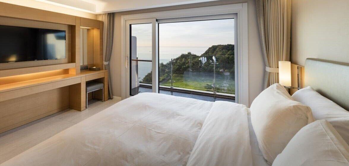 Sun Cruise Resort And Yacht Gangneung Esterno foto