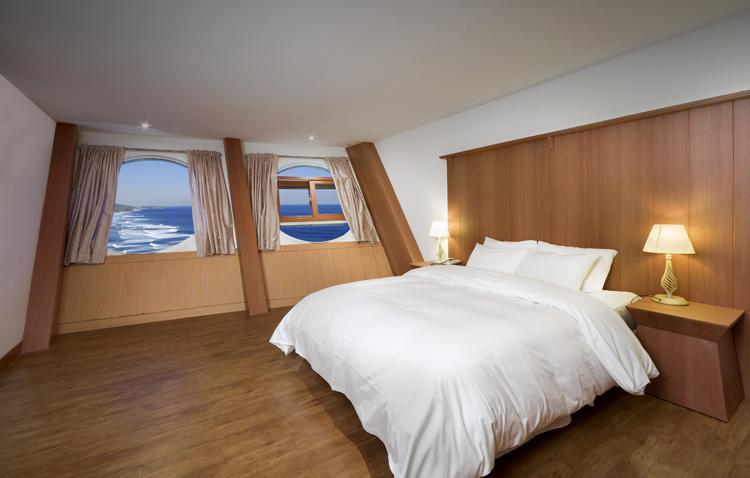 Sun Cruise Resort And Yacht Gangneung Esterno foto
