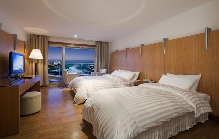 Sun Cruise Resort And Yacht Gangneung Esterno foto